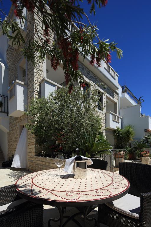 Ankora * Makarska